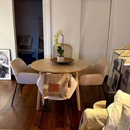One Bedroom With Amenities Nomad Dreams N5 アパート