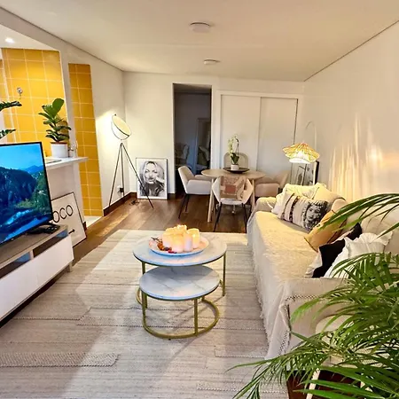 One Bedroom With Amenities Nomad Dreams N5 アパート